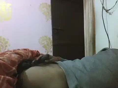 Snapshot of Desi_GfBf chatting on February 9, 7:15 am Desi GfBf online show from February 9, 7:15 am