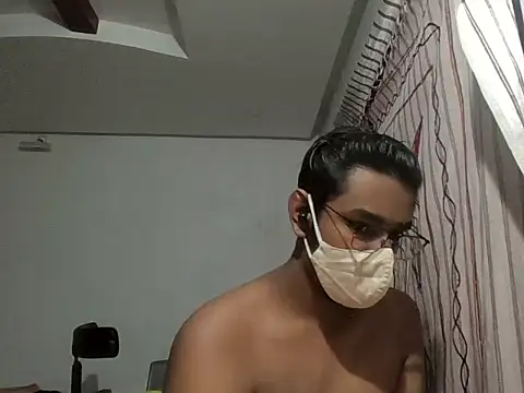 Snapshot of brownguy1234 chatting on February 9, 11:58 am brownguy1234 online show from February 9, 11:58 am