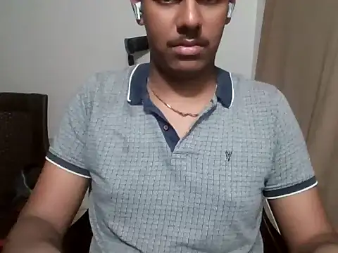 Snapshot of brownguy1234 chatting on March 22, 7:20 pm brownguy1234 online show from March 22, 7:20 pm