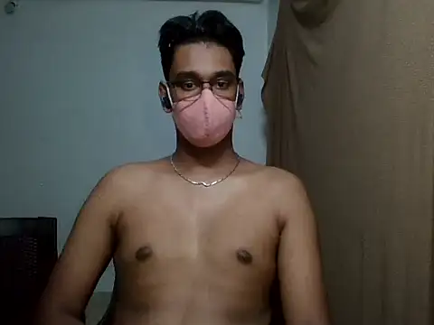 Snapshot of brownguy1234 chatting on March 20, 2:32 pm brownguy1234 online show from March 20, 2:32 pm