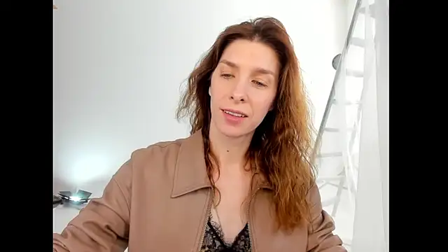 YourSuperModel online show from May 8, 6:39 am
