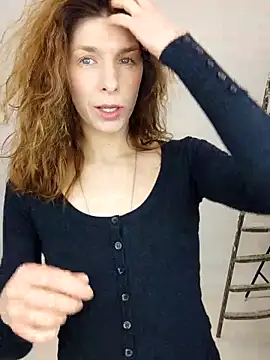 Snapshot of YourSuperModel chatting on January 15, 9:12 am YourSuperModel online show from January 15, 9:12 am