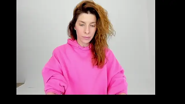 YourSuperModel online show from April 4, 12:01 pm