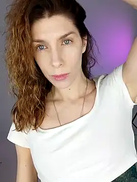 Snapshot of YourSuperModel chatting on January 16, 10:08 am YourSuperModel online show from January 16, 10:08 am