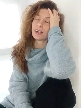 Snapshot of YourSuperModel chatting on September 26, 11:17 am YourSuperModel online show from September 26, 11:17 am