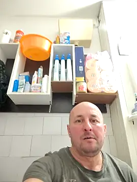 intx800 online show from February 15, 2:05 pm