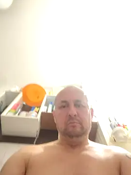 intx800 online show from April 5, 6:03 pm