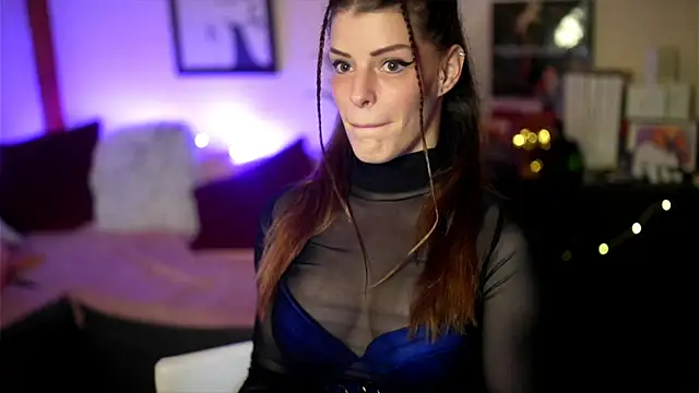 Bellis Perenis online show from November 9, 9:35 am