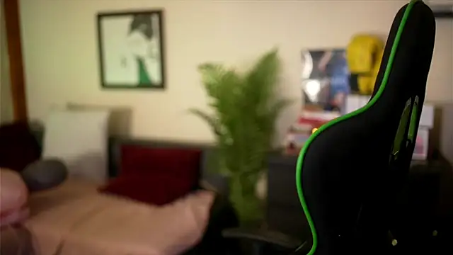 Bellis Perenis online show from April 6, 3:57 pm