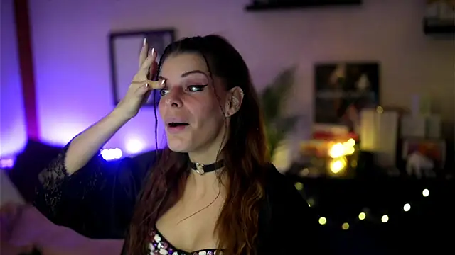 Bellis Perenis online show from November 17, 5:39 pm