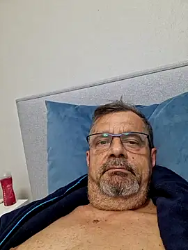 axecoman60 online show from February 28, 6:09 pm