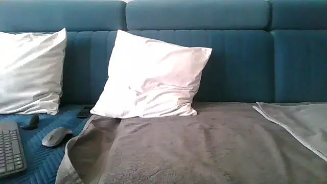 axecoman60 online show from March 18, 12:17 pm