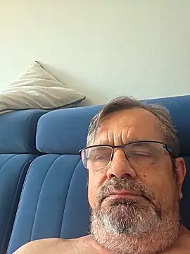 axecoman60 online show from May 27, 9:05 am