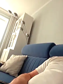 axecoman60 online show from March 8, 7:11 am