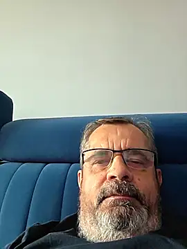 axecoman60 online show from May 16, 6:34 am