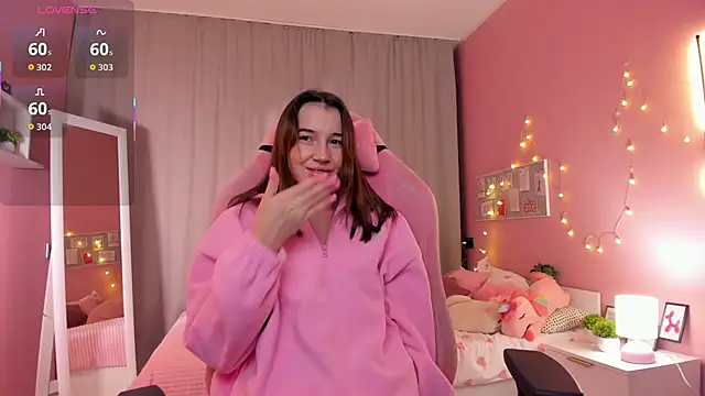 Snapshot of Bellla_Haddid chatting on November 26, 2:00 am Bellla Haddid online show from November 26, 2:00 am