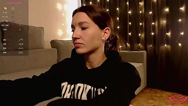 Bellla Haddid online show from May 13, 2:07 am