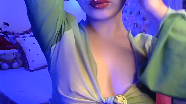 amrita2210 online show from December 20, 8:22 pm