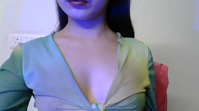 Snapshot of amrita2210 chatting on October 18, 8:22 pm amrita2210 online show from October 18, 8:22 pm