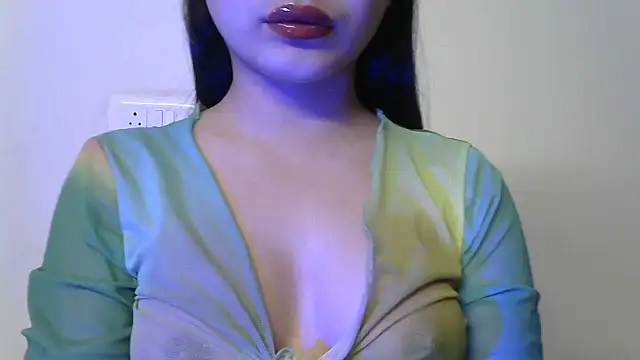 amrita2210 online show from February 14, 9:37 pm