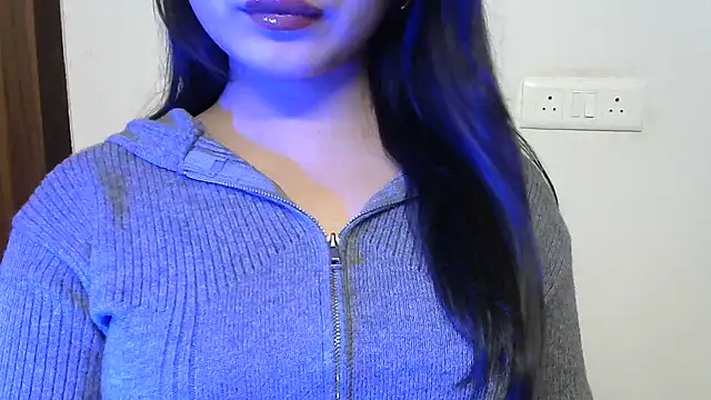 amrita2210 online show from March 16, 8:11 pm