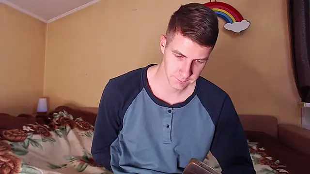 Snapshot of Chris_Brien chatting on December 4, 7:51 am Chris Brien online show from December 4, 7:51 am