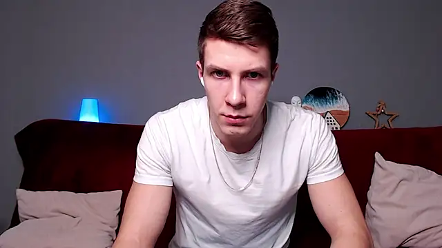 Snapshot of Chris_Brien chatting on February 24, 3:42 pm Chris Brien online show from February 24, 3:42 pm