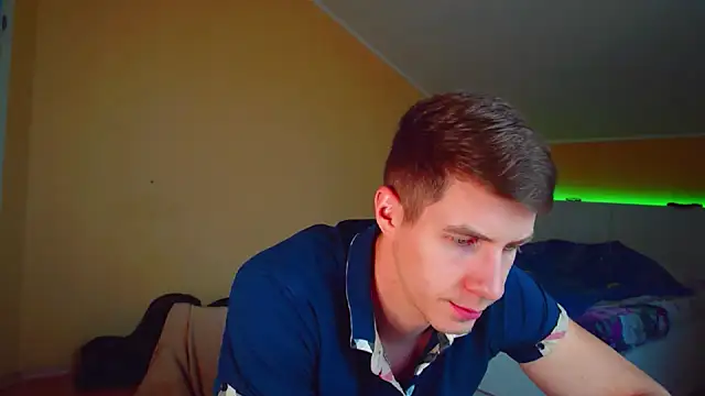 Snapshot of Chris_Brien chatting on July 10, 6:24 am Chris Brien online show from July 10, 6:24 am