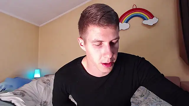 Snapshot of Chris_Brien chatting on October 13, 7:21 am Chris Brien online show from October 13, 7:21 am