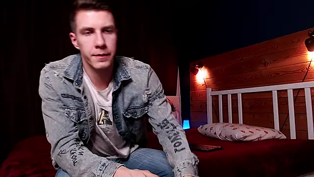 Snapshot of Chris_Brien chatting on March 22, 11:42 pm Chris Brien online show from March 22, 11:42 pm