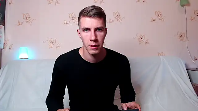 Snapshot of Chris_Brien chatting on October 1, 9:25 am Chris Brien online show from October 1, 9:25 am