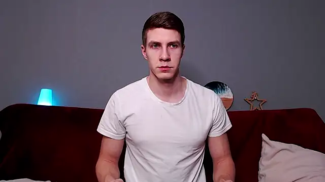 Snapshot of Chris_Brien chatting on February 23, 8:55 pm Chris Brien online show from February 23, 8:55 pm