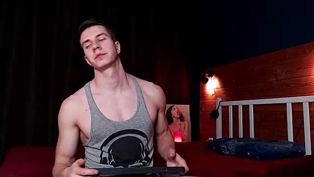 Snapshot of Chris_Brien chatting on March 20, 7:57 pm Chris Brien online show from March 20, 7:57 pm