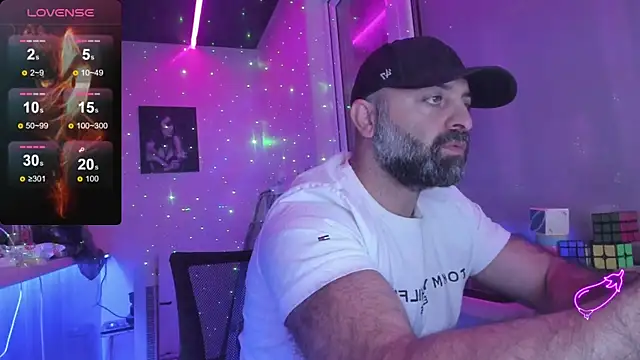 MAGABEAR077 online show from November 4, 3:38 pm