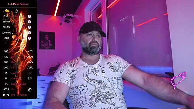 Snapshot of MAGABEAR077 chatting on July 11, 12:05 pm MAGABEAR077 online show from July 11, 12:05 pm