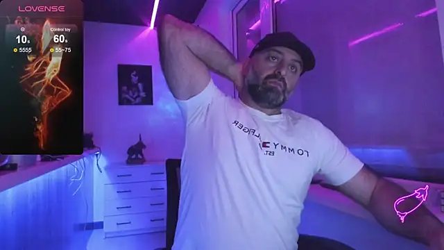 MAGABEAR077 online show from November 30, 11:16 pm