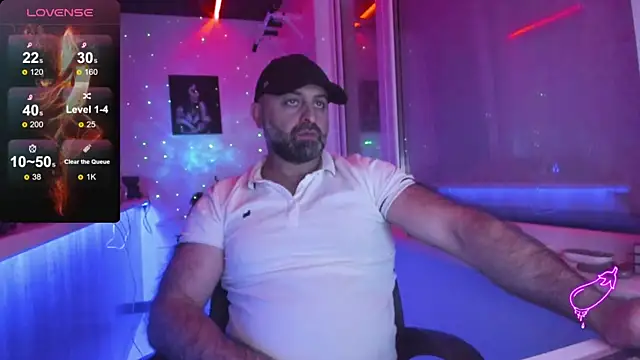 MAGABEAR077 online show from December 4, 7:02 pm