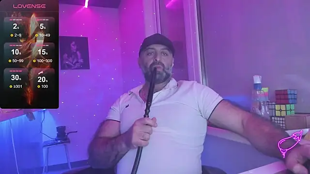 MAGABEAR077 online show from October 26, 4:51 pm