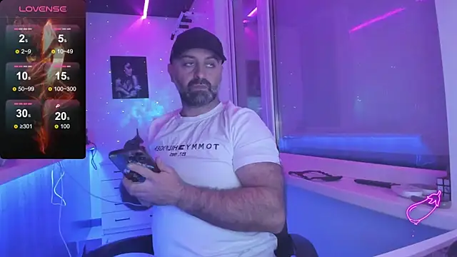 MAGABEAR077 online show from November 27, 2:17 pm