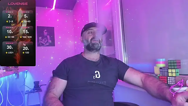 MAGABEAR077 online show from October 30, 8:17 pm