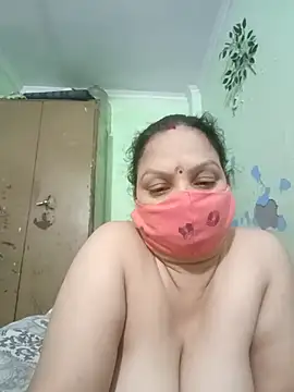 Snapshot of Kavya_kapoor chatting on November 16, 5:50 pm Kavya kapoor online show from November 16, 5:50 pm