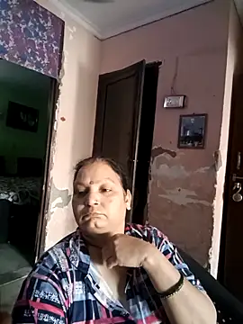 Kavya kapoor online show from March 29, 4:25 am