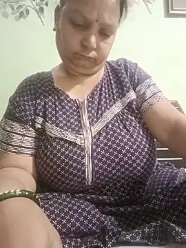 Snapshot of Kavya_kapoor chatting on June 12, 5:54 pm Kavya kapoor online show from June 12, 5:54 pm