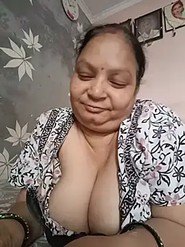 Snapshot of Kavya_kapoor chatting on June 21, 4:40 am Kavya kapoor online show from June 21, 4:40 am