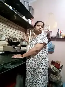 Kavya kapoor online show from March 21, 3:30 am