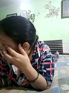 Kavya kapoor online show from April 7, 5:31 am