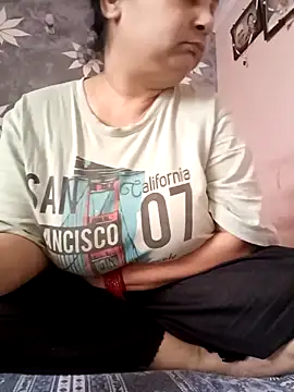 Snapshot of Kavya_kapoor chatting on November 16, 4:39 am Kavya kapoor online show from November 16, 4:39 am