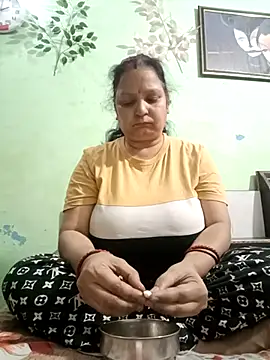 Kavya kapoor online show from March 20, 8:31 am