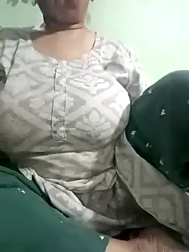 Kavya kapoor online show from March 30, 5:14 pm