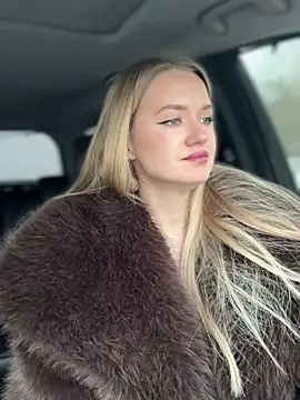 Devill Angel  online show from February 8, 9:40 am